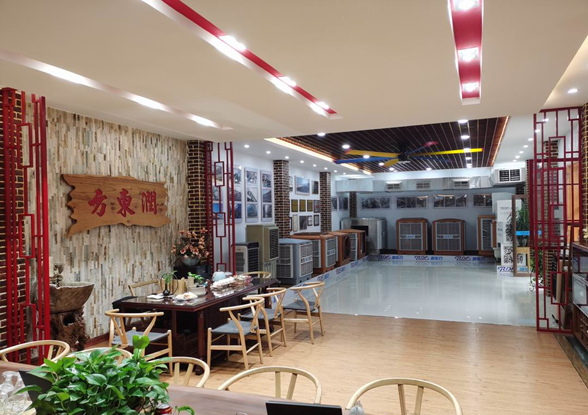 潤東方環(huán)?？照{(diào)展廳一角